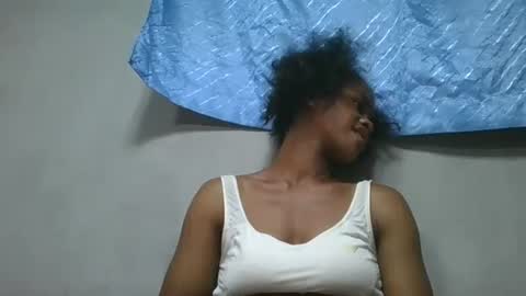 Snapshot of elodie228680 chatting on 11, 5, 2026 elodie228680 online show from 11, 5, 2026