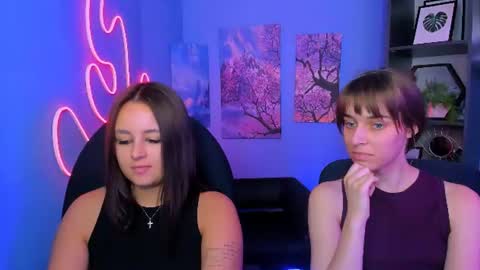 Snapshot of elodie_crystal chatting on 10, 7, 2026 Ella online show from 10, 7, 2026