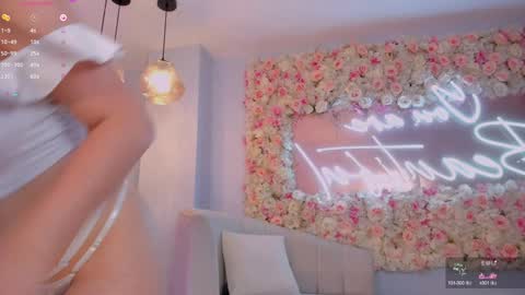 Snapshot of eloisaolivero chatting on 2, 2, 2025 ELOISA OLIVERO online show from 2, 2, 2025