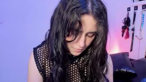 elowen_halley1 online show from 8, 3, 2026