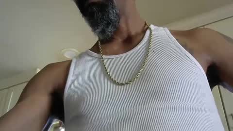 Snapshot of elparador chatting on 2, 2, 2025 El Parador online show from 2, 2, 2025