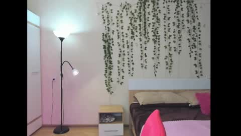 Elsa  online show from 8, 10, 2025