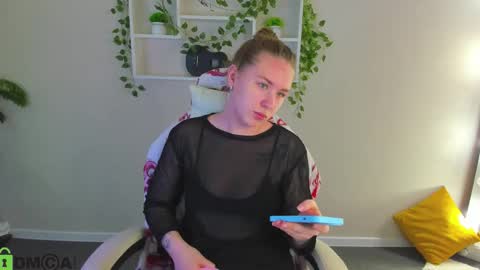 Elsie online show from 7, 11, 2025