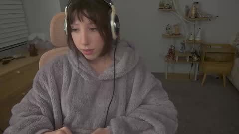 Snapshot of elslove chatting on 1, 12, 2025 ELS online show from 1, 12, 2025