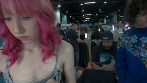 Snapshot of elslove chatting on 10, 4, 2026 ELS online show from 10, 4, 2026