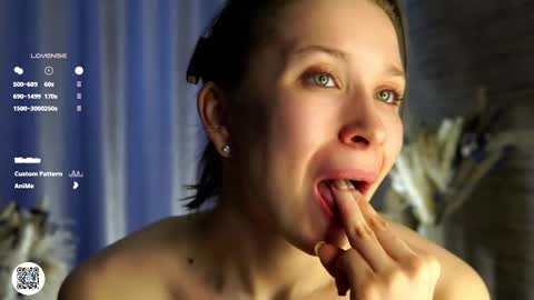 Snapshot of elvafoa chatting on 10, 3, 2025 Sophie online show from 10, 3, 2025