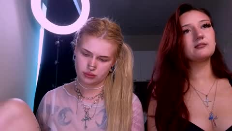 Snapshot of elvenmilk chatting on 28, 5, 2026 Ciri online show from 28, 5, 2026