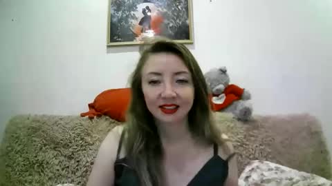 Snapshot of elvinasweet chatting on 28, 10, 2025 ElvinaSweet online show from 28, 10, 2025