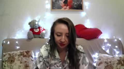 Snapshot of elvinasweet chatting on 16, 12, 2025 ElvinaSweet online show from 16, 12, 2025