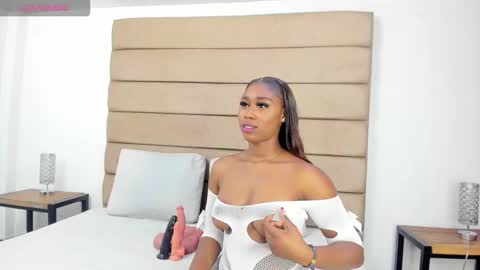 Snapshot of ely_brown chatting on 18, 3, 2026 ely brown online show from 18, 3, 2026