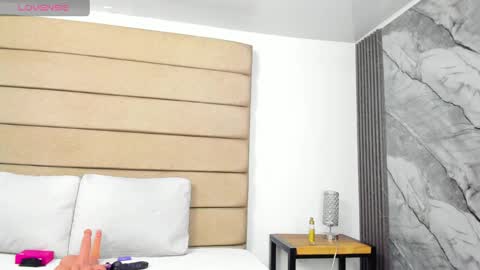 Snapshot of ely_brown chatting on 11, 4, 2026 ely brown online show from 11, 4, 2026