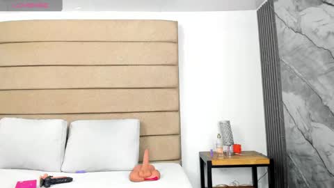 Snapshot of ely_brown chatting on 22, 4, 2026 ely brown online show from 22, 4, 2026