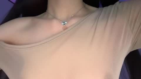 ElysHunter the girl will hunt you  online show from 23, 11, 2025