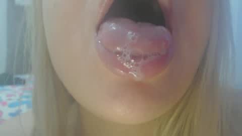 E L Z A  online show from 24, 2, 2025