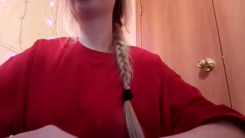 Snapshot of elza_com chatting on 11, 12, 2024 Elza Kom online show from 11, 12, 2024