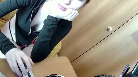 Snapshot of elza_com chatting on 24, 2, 2026 Elza Kom online show from 24, 2, 2026