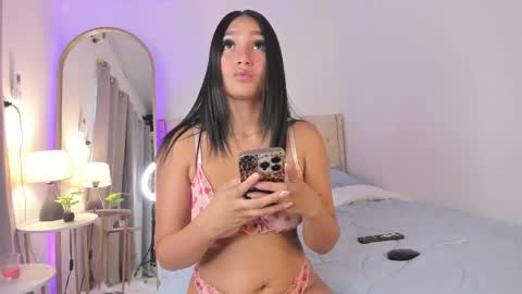 Snapshot of elza_fuentes01 chatting on 30, 3, 2026 Michelle online show from 30, 3, 2026