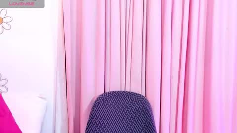 Snapshot of em_aa1 chatting on 10, 3, 2026 A N D R E A online show from 10, 3, 2026