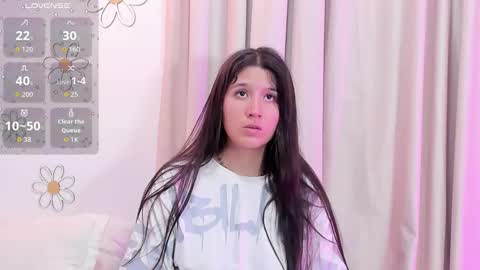 Snapshot of em_aa1 chatting on 16, 3, 2026 A N D R E A online show from 16, 3, 2026