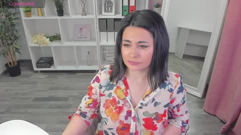 EmaBrownie online show from 2, 2, 2025