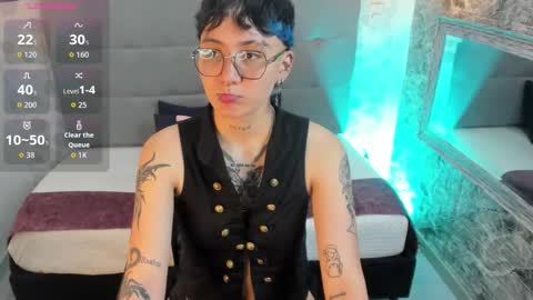 Snapshot of emahills__axelrose chatting on 20, 10, 2025 emahills__axelrose online show from 20, 10, 2025