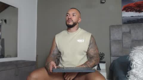 Snapshot of emanuelspencer chatting on 29, 3, 2026 emanuelspencer online show from 29, 3, 2026