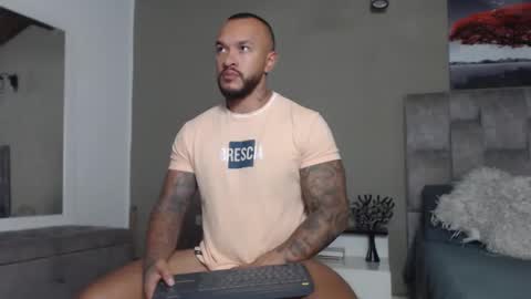 Snapshot of emanuelspencer chatting on 31, 3, 2026 emanuelspencer online show from 31, 3, 2026