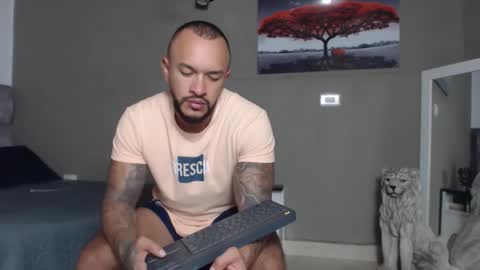 Snapshot of emanuelspencer chatting on 28, 5, 2026 emanuelspencer online show from 28, 5, 2026