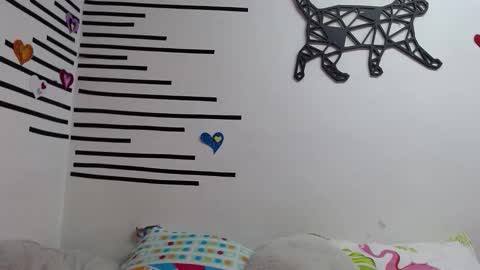 Ema Walker online show from 5, 1, 2026