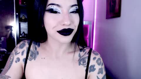 Snapshot of emearld_black chatting on 12, 4, 2026 Emerald Black online show from 12, 4, 2026