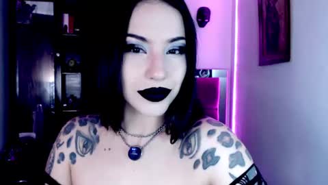 Emerald Black online show from 24, 6, 2026