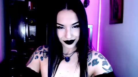 Emerald Black online show from 24, 7, 2026