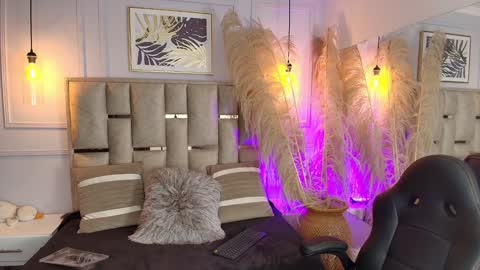 Snapshot of emelie_ch_ chatting on 23, 1, 2025 Emily online show from 23, 1, 2025