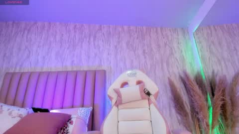 Snapshot of emely_florence_ chatting on 16, 4, 2026 Emely Florence online show from 16, 4, 2026