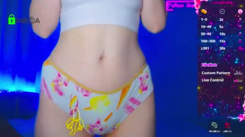 Snapshot of emelycrystal chatting on 10, 10, 2025 Emely online show from 10, 10, 2025