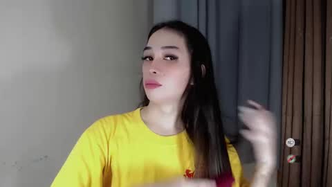 Snapshot of emelyn_fuckdoll chatting on 3, 12, 2024 Scarlett online show from 3, 12, 2024