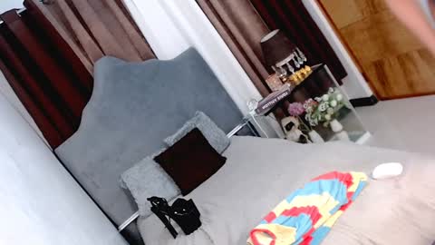 Snapshot of emerald_samara chatting on 28, 1, 2025 Samara online show from 28, 1, 2025