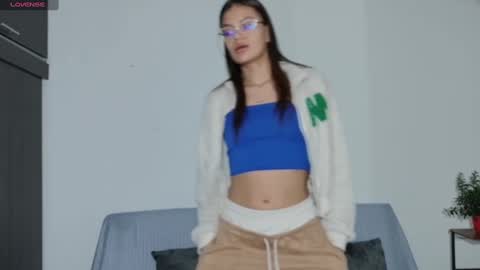 Snapshot of emerald_sparkles chatting on 10, 9, 2025 sabrina online show from 10, 9, 2025