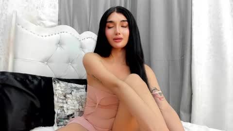 Emerald online show from 9, 12, 2024