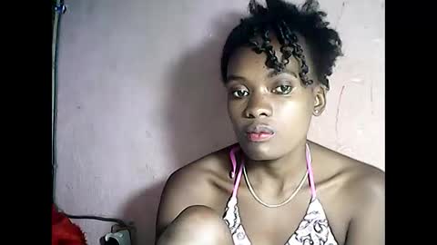 Snapshot of emerence9794 chatting on 29, 3, 2026 Emerence9794 online show from 29, 3, 2026