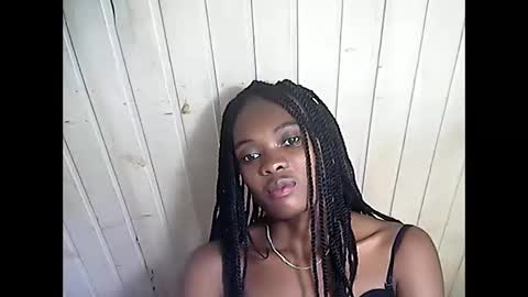 Snapshot of emerence9794 chatting on 9, 4, 2026 Emerence9794 online show from 9, 4, 2026