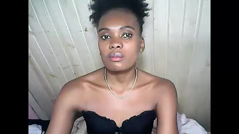 Snapshot of emerence9794 chatting on 13, 4, 2026 Emerence9794 online show from 13, 4, 2026