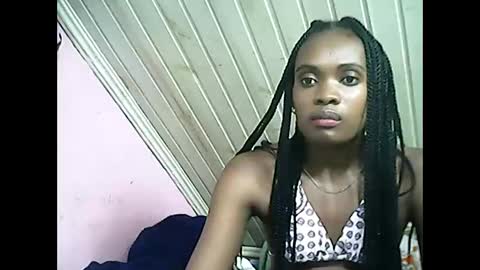 Snapshot of emerence9794 chatting on 14, 4, 2026 Emerence9794 online show from 14, 4, 2026