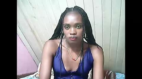 Snapshot of emerence9794 chatting on 2, 5, 2026 Emerence9794 online show from 2, 5, 2026