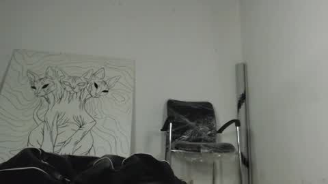 Snapshot of emiantonella_ chatting on 15, 4, 2026 Antonella online show from 15, 4, 2026