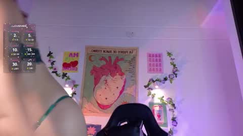 Snapshot of emicute_ chatting on 18, 3, 2026 online show from 18, 3, 2026