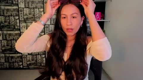 Emilia Gomez online show from 27, 6, 2026