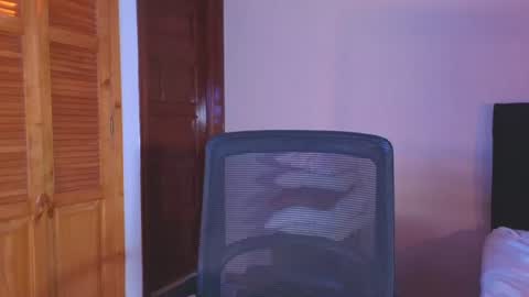 Emilia Gomez online show from 18, 7, 2026