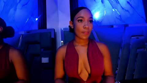 Snapshot of emii_brown chatting on 19, 4, 2026 Emy online show from 19, 4, 2026