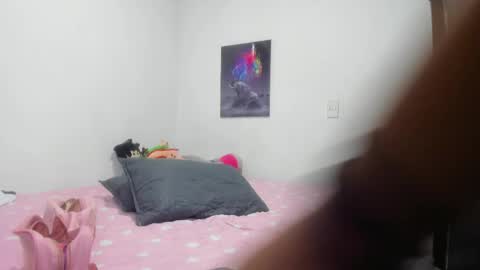 Snapshot of emiily_carter chatting on 17, 4, 2026 Emiily Carter online show from 17, 4, 2026